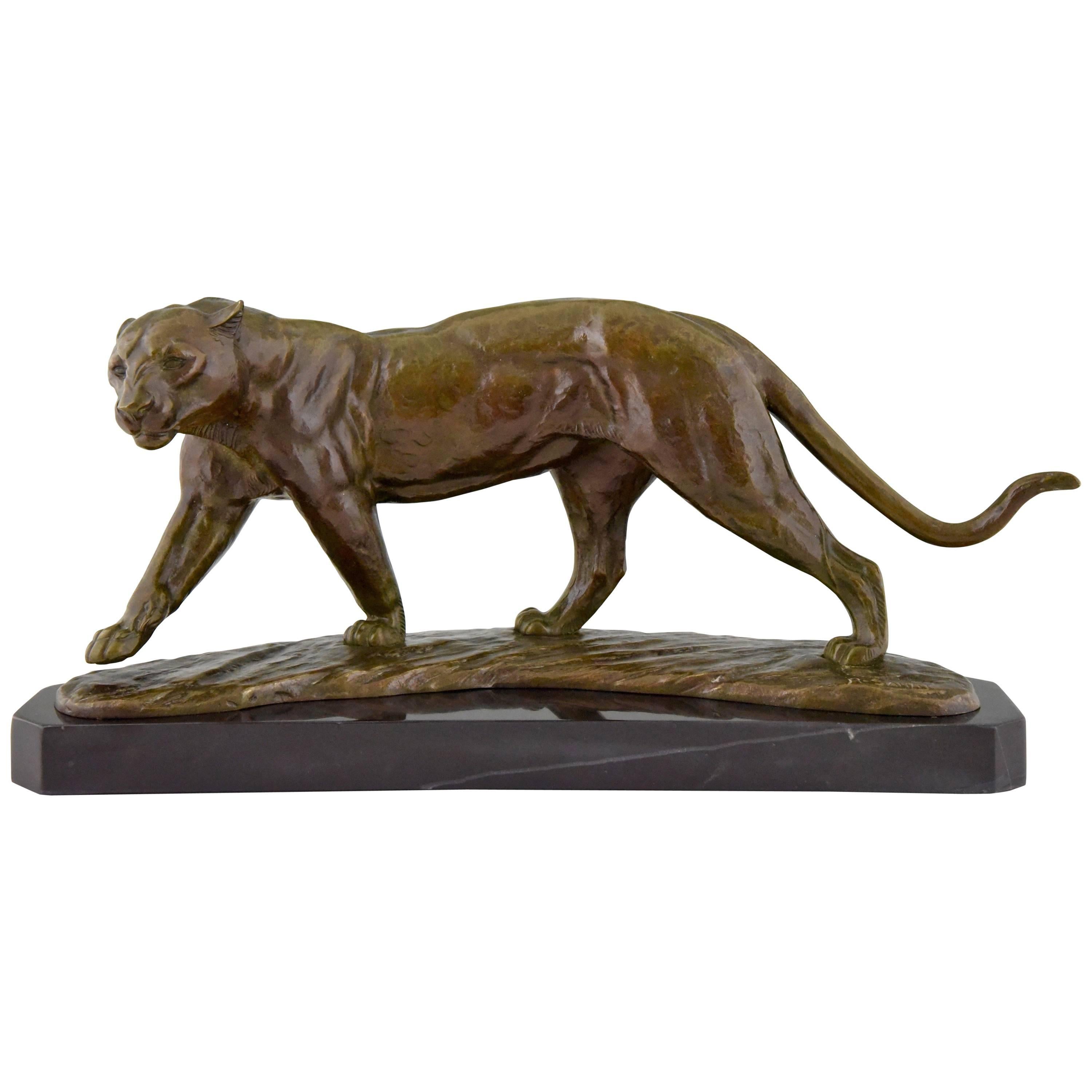 Art Deco Bronze Panther Sculpture by R. Sarat, 1930 France