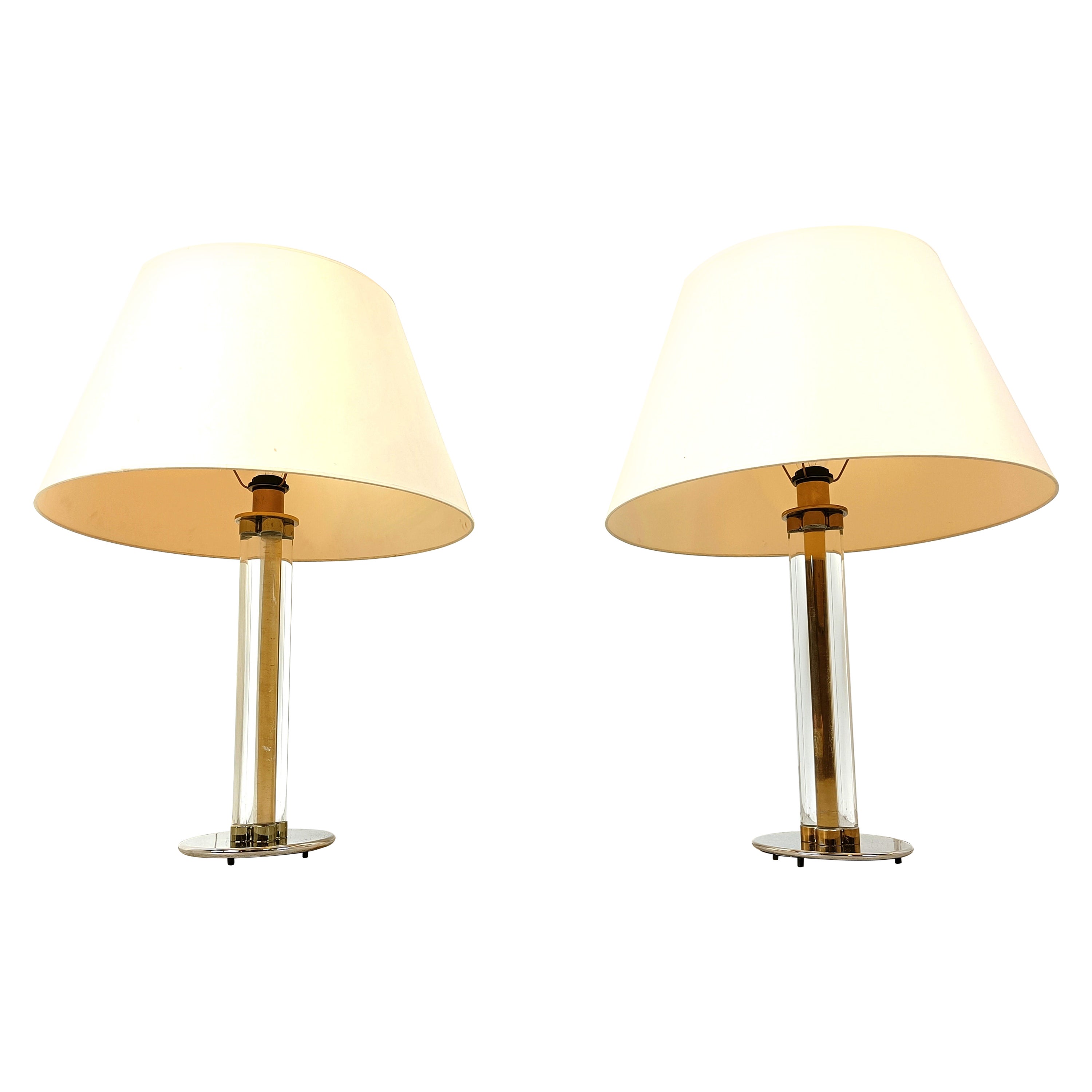 Pair of vintage large lucite table lamps, 1970s For Sale