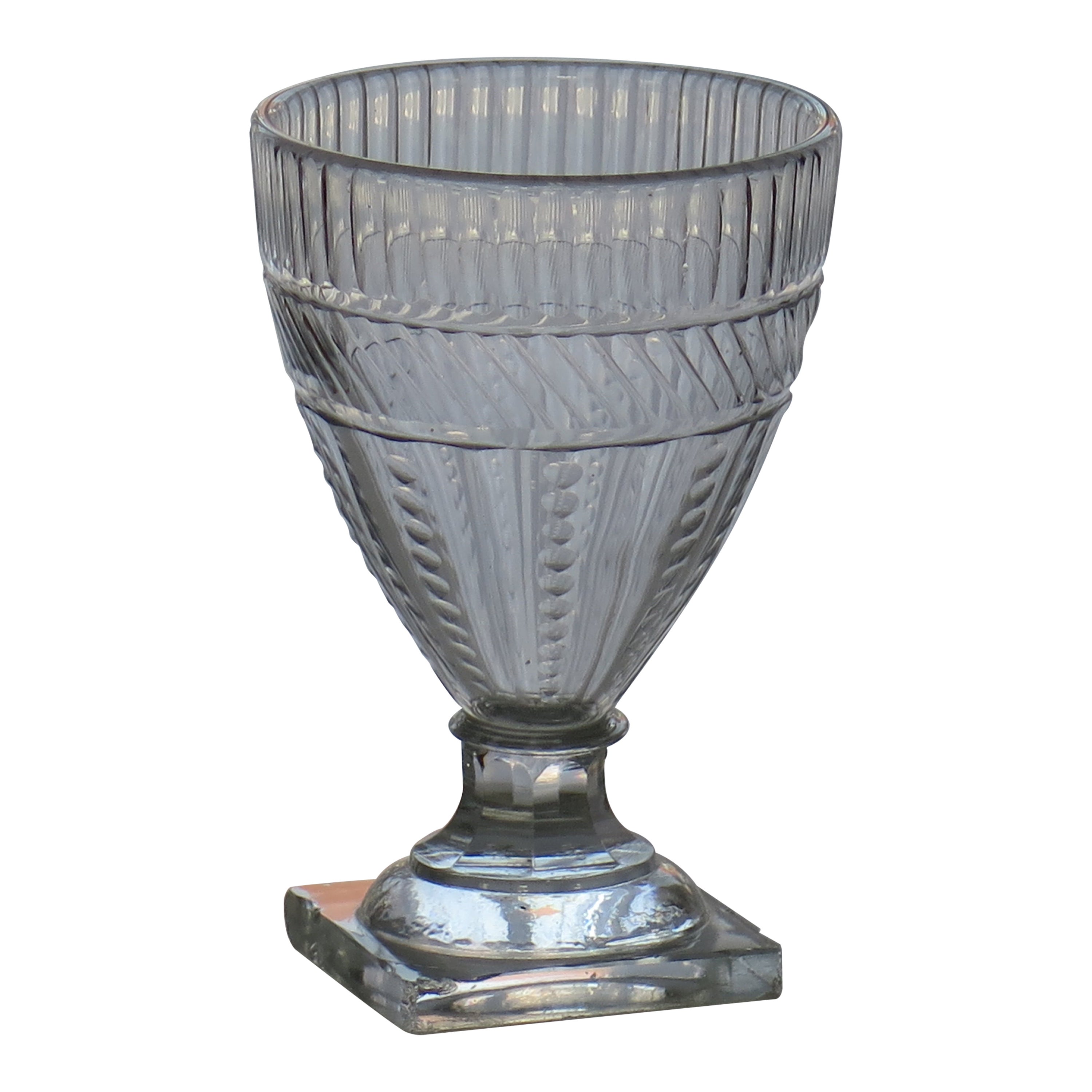 Vaso georgiano para beber Rummer moldeado y grabado, inglés Circa 1790 en venta