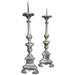 Pair of Tripod Candle Holders in Gilded Bronze 4