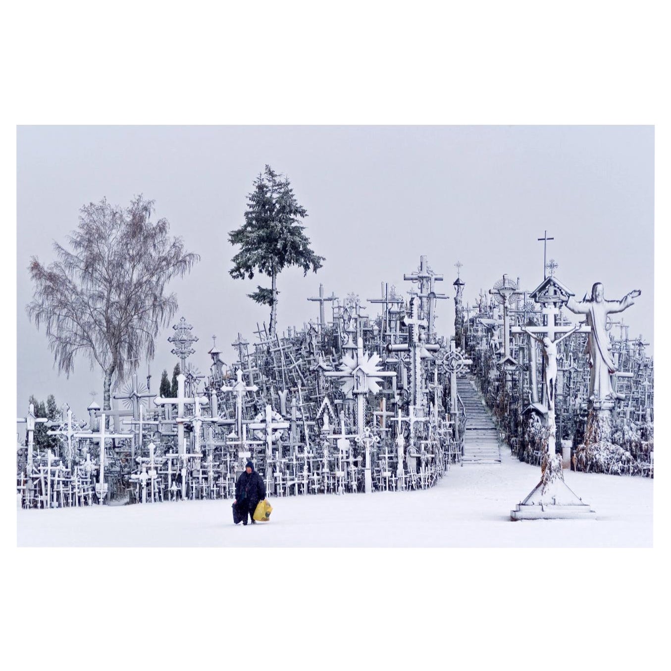 Siauliai Photography - La colline des croix par Gianni Oliva 2003