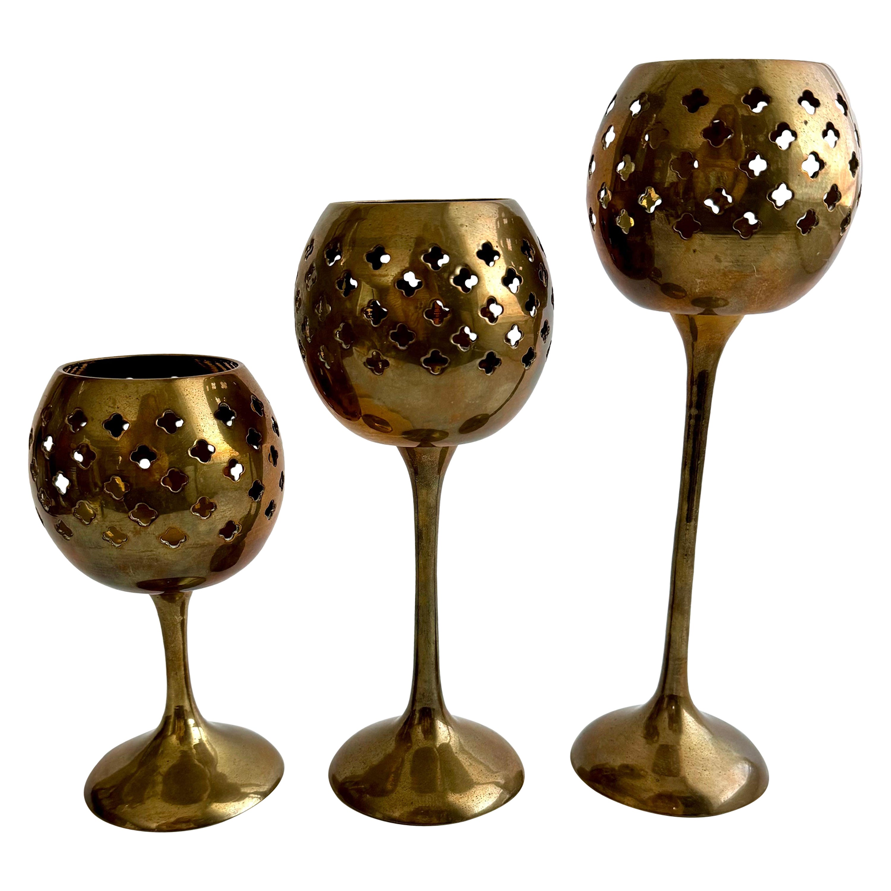 Set von 3 Votive-Kerzenhaltern aus Messing im Vintage-Stil, hergestellt in Indien  im Angebot