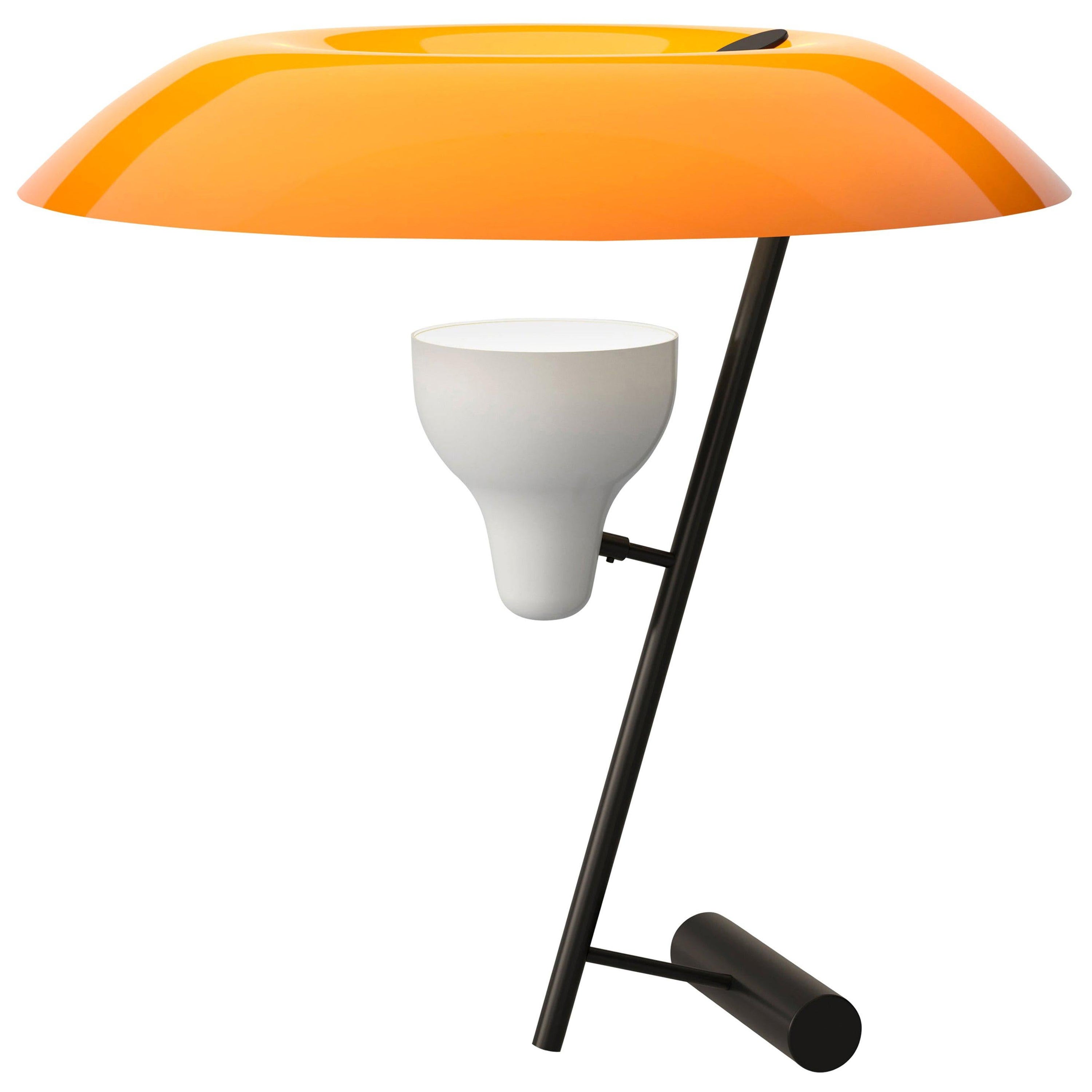 Gino Sarfatti-Lampe Modell 548, brüniertes Messing mit orangefarbenem Difuser im Angebot