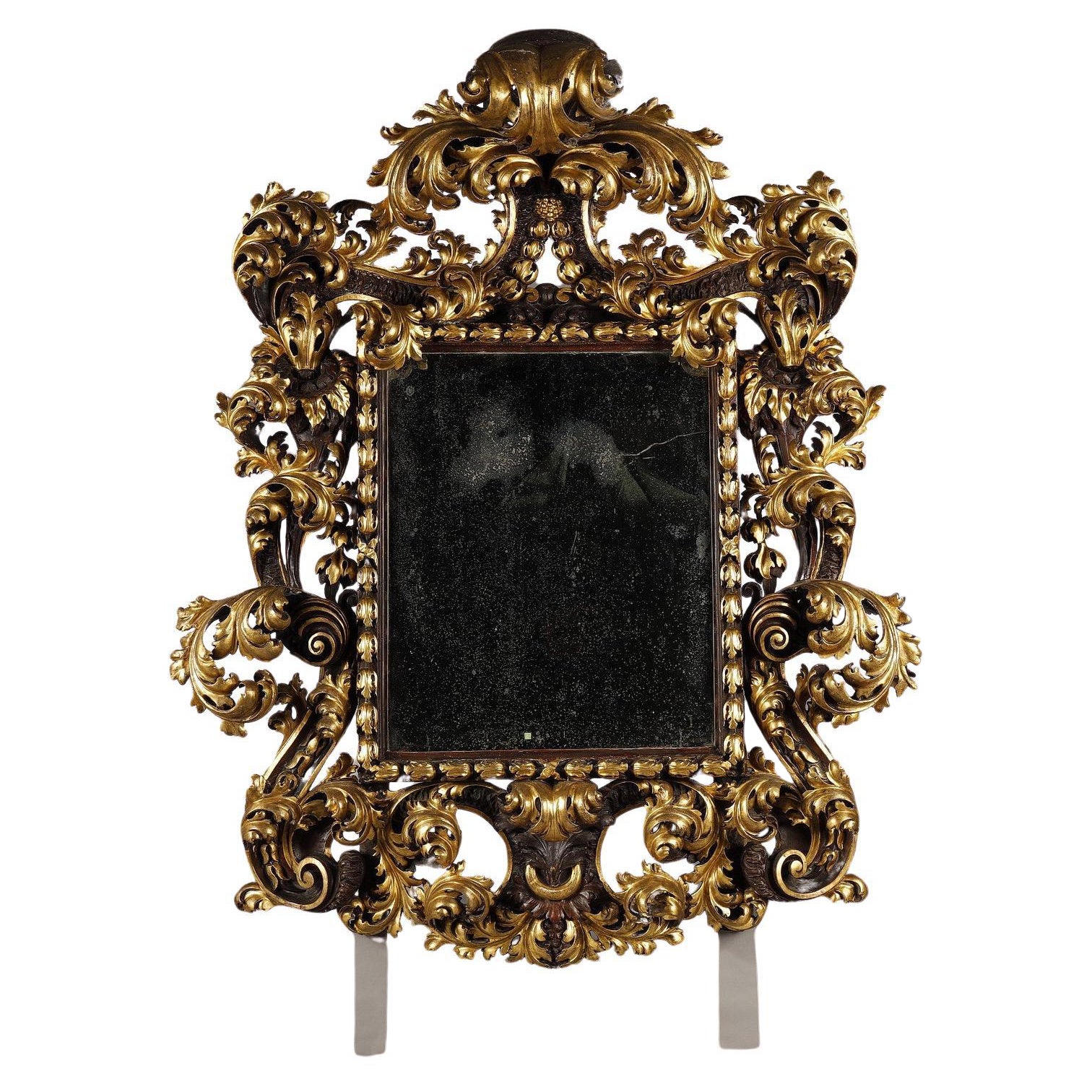 Très grand cadre de miroir baroque romain en vente