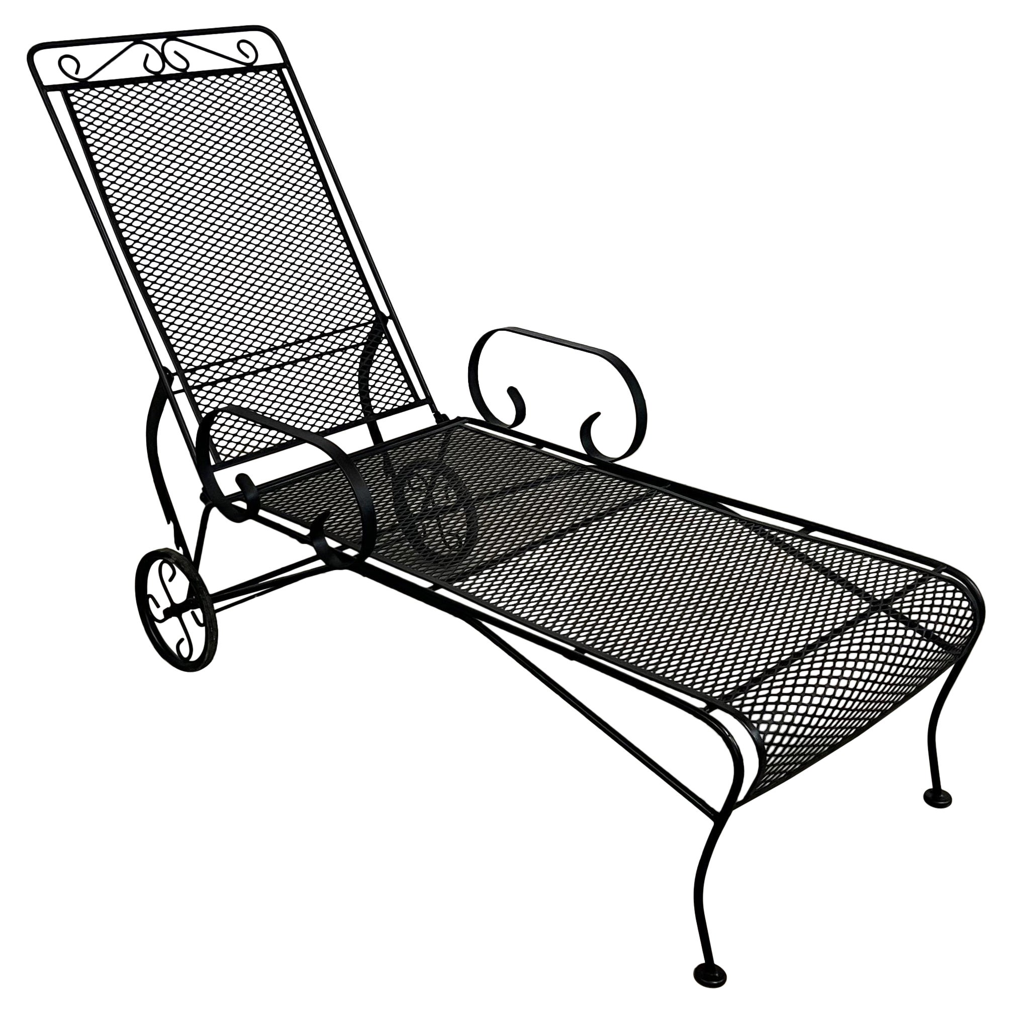 Salterini Style Outdoor Iron Chaise Lounge Chair  For Sale