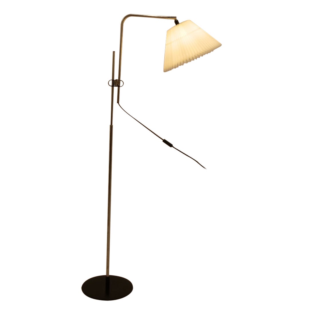 Vintage design Floor lamp  Le Klint Denmark  model 321 For Sale