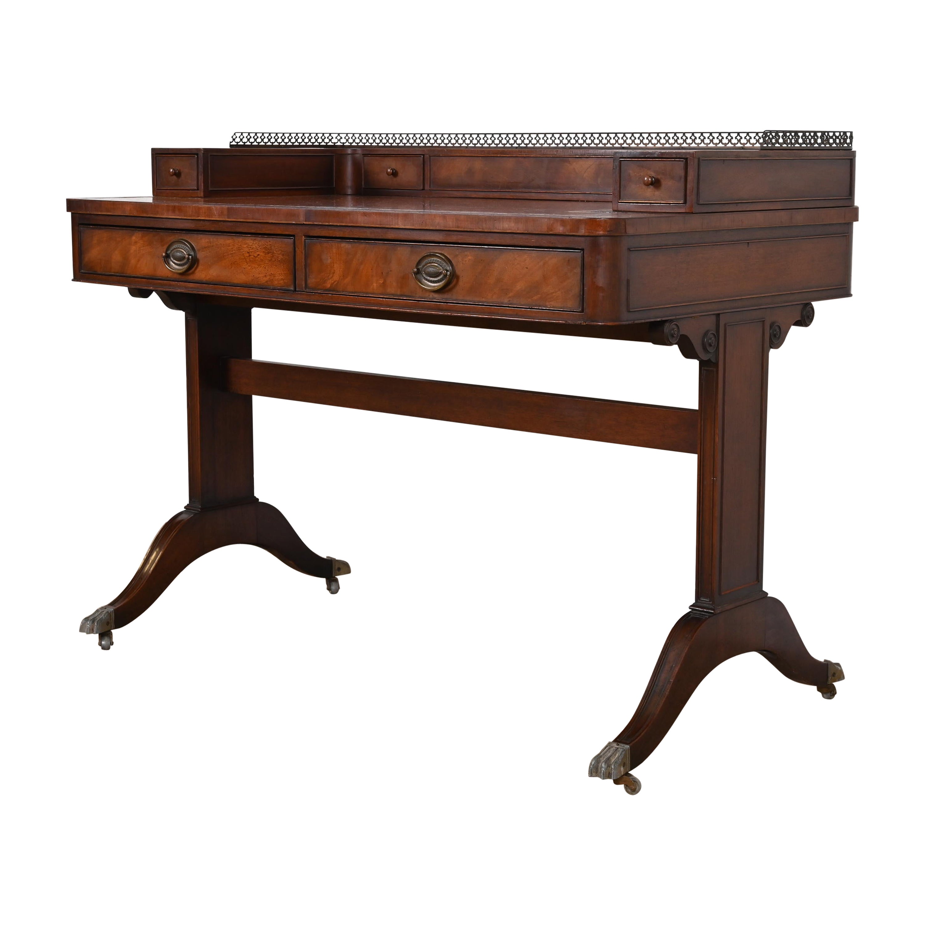 Baker Furniture English Regency Scrivania in mogano con piano in pelle