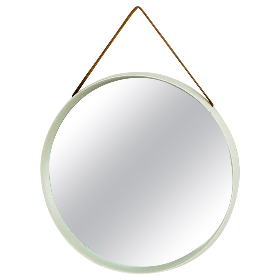 Miroir mural scandinave laqué blanc attr. Luxus Vittsjö Suède