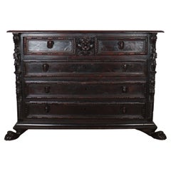 18th Century Italian Walnut Commode