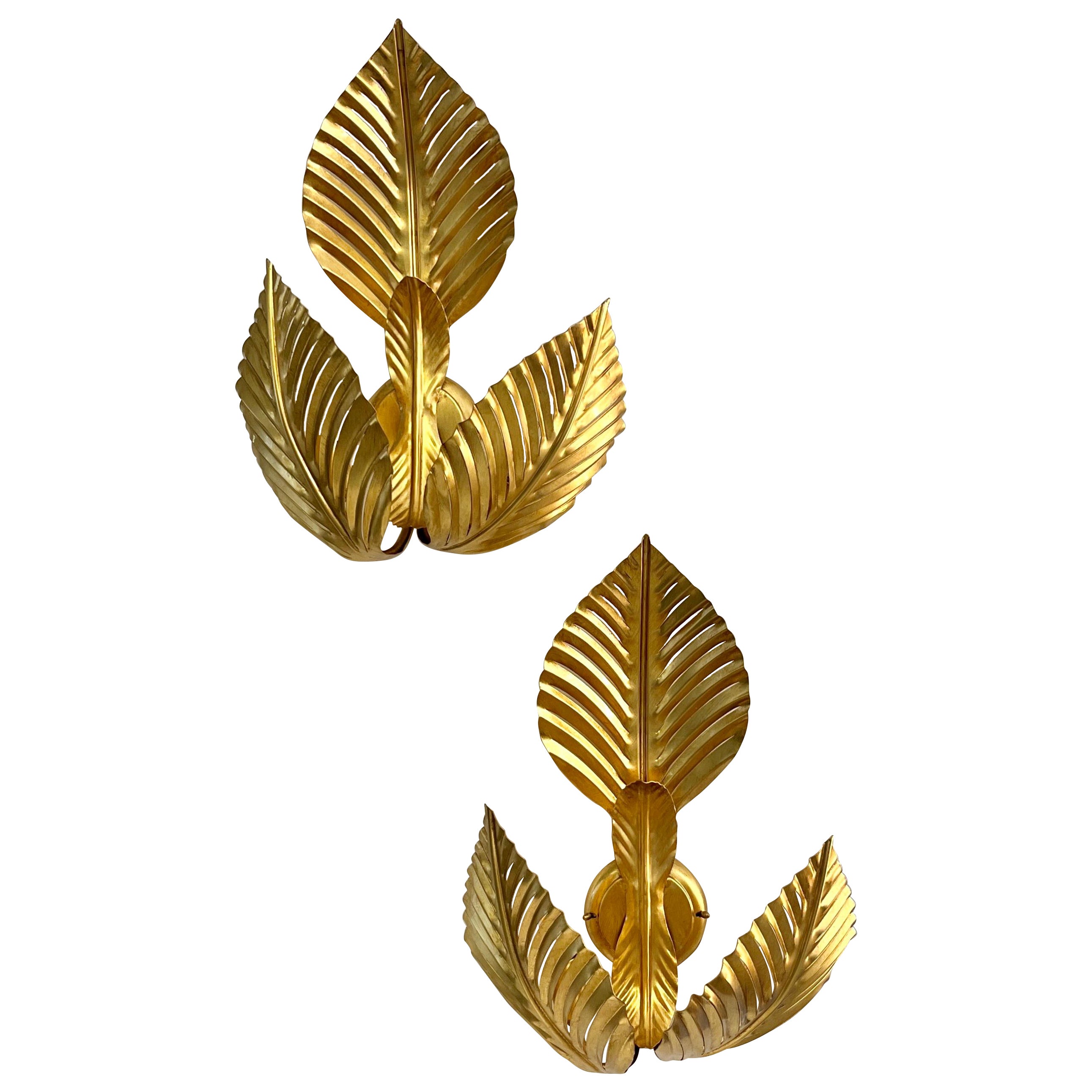 Contemporary Italian Art Deco Design Pair of Hand Made Gold Metal 3-Leaf Sconces For Sale