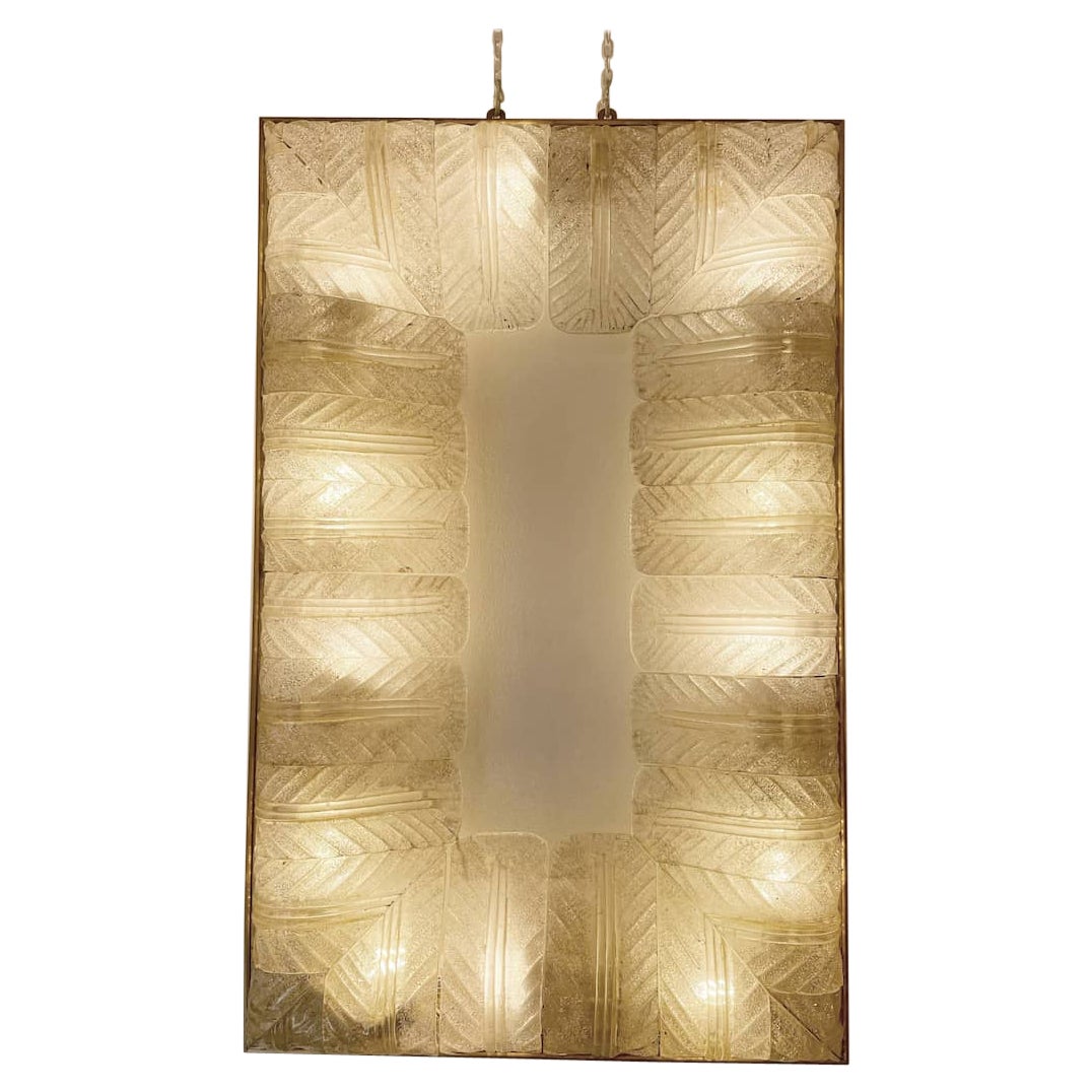 1940s Barovier & Toso White and Gold Glass Wall Sconce with Brass Frame For Sale