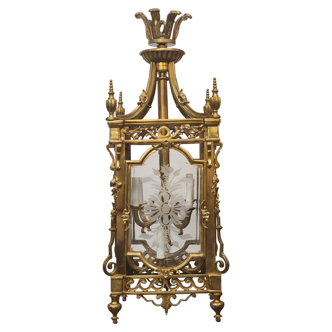 Lanternes en bronze de style Louis XVI  en vente