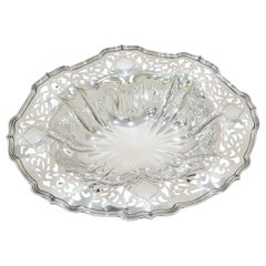 16 in - Sterling Silver Mauser Antique Scroll Openwork Footed Serving Bowl (bol de service ovale sur pied)
