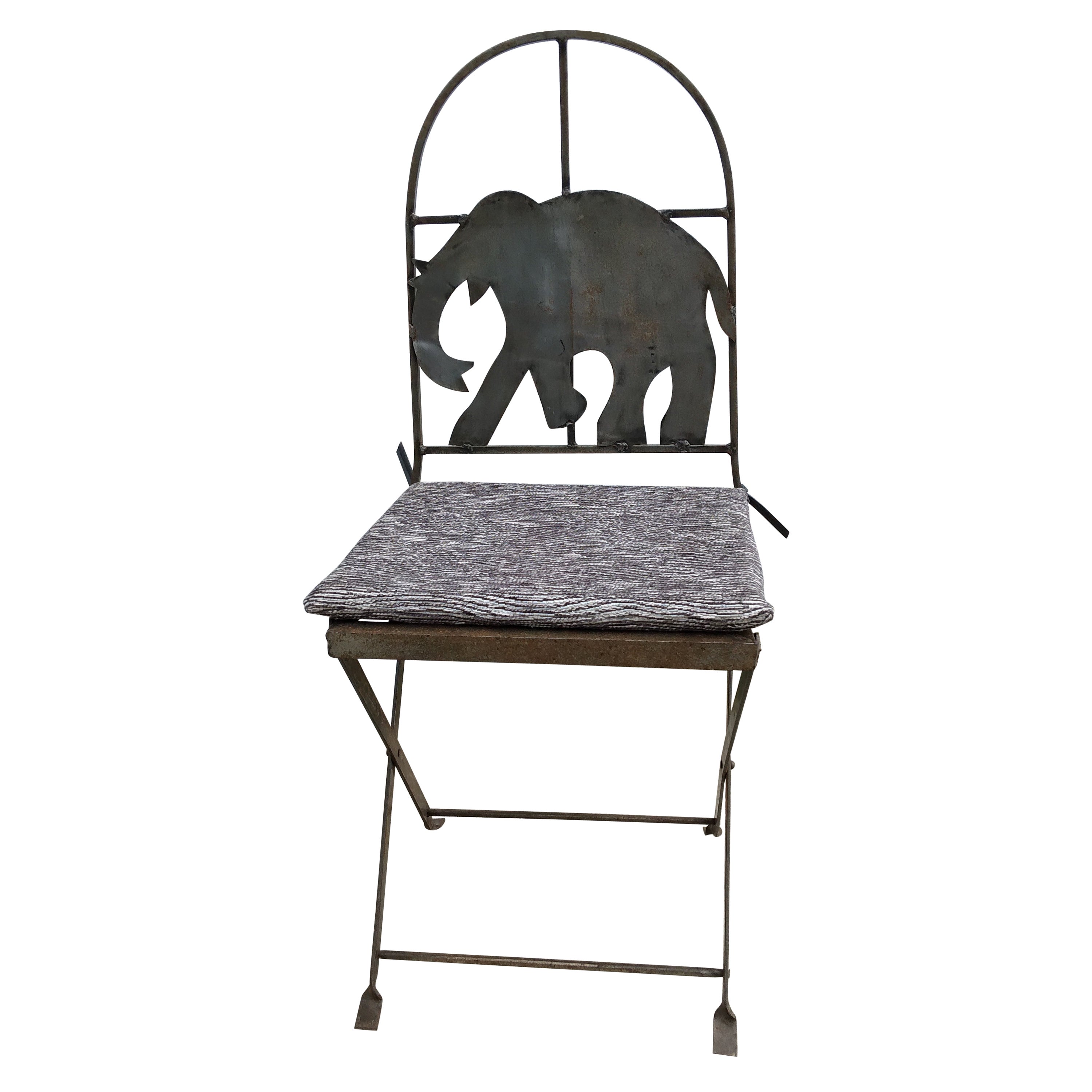 Chaise de jardin pliante en métal éléphant en vente