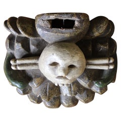 Étagère sculptée Memento Mori du 18ème siècle Calvarium Ledge Macabre Curio Antique 