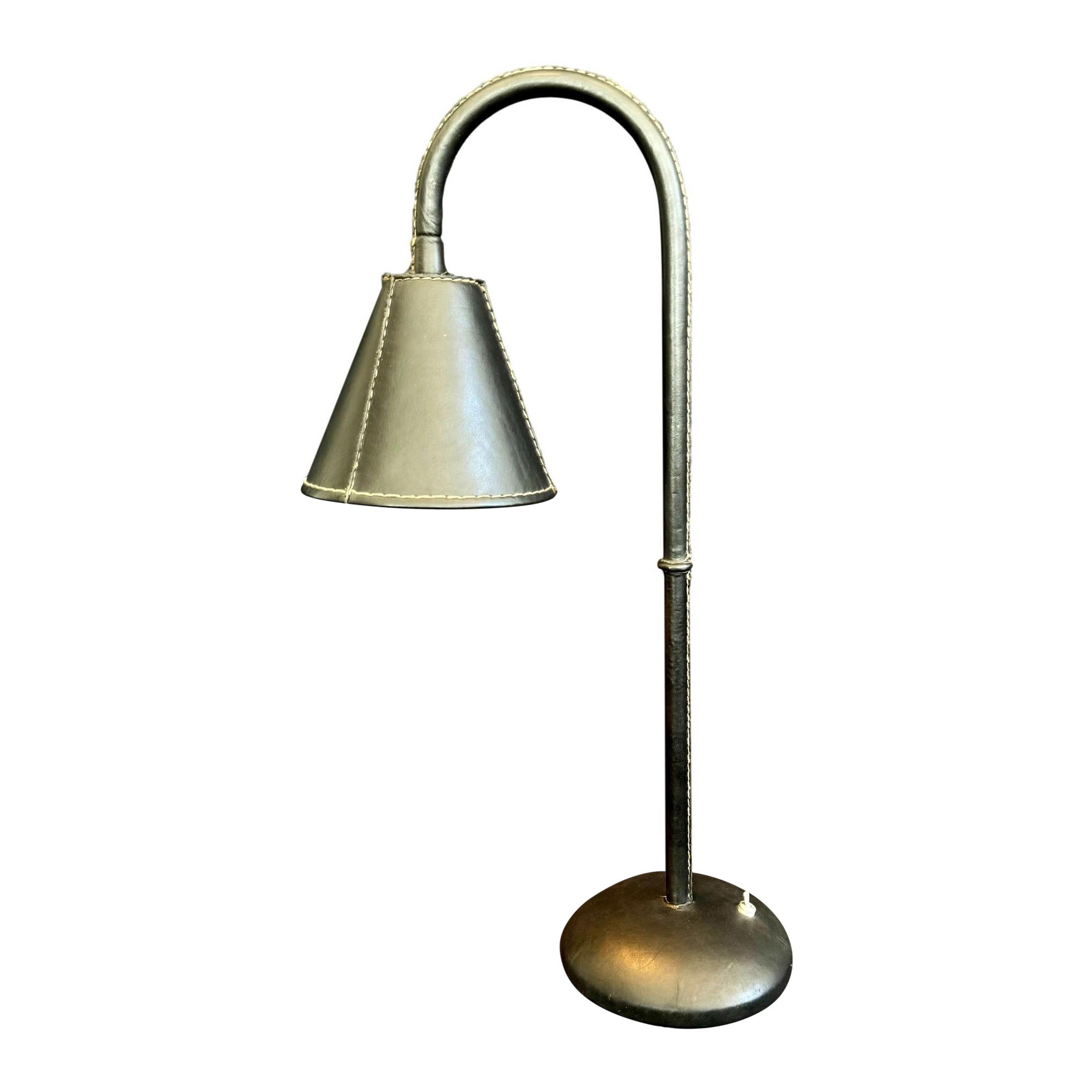 Lampe de table en cuir noir dans le style de Jacques Adnet, 1970 Espagne en vente