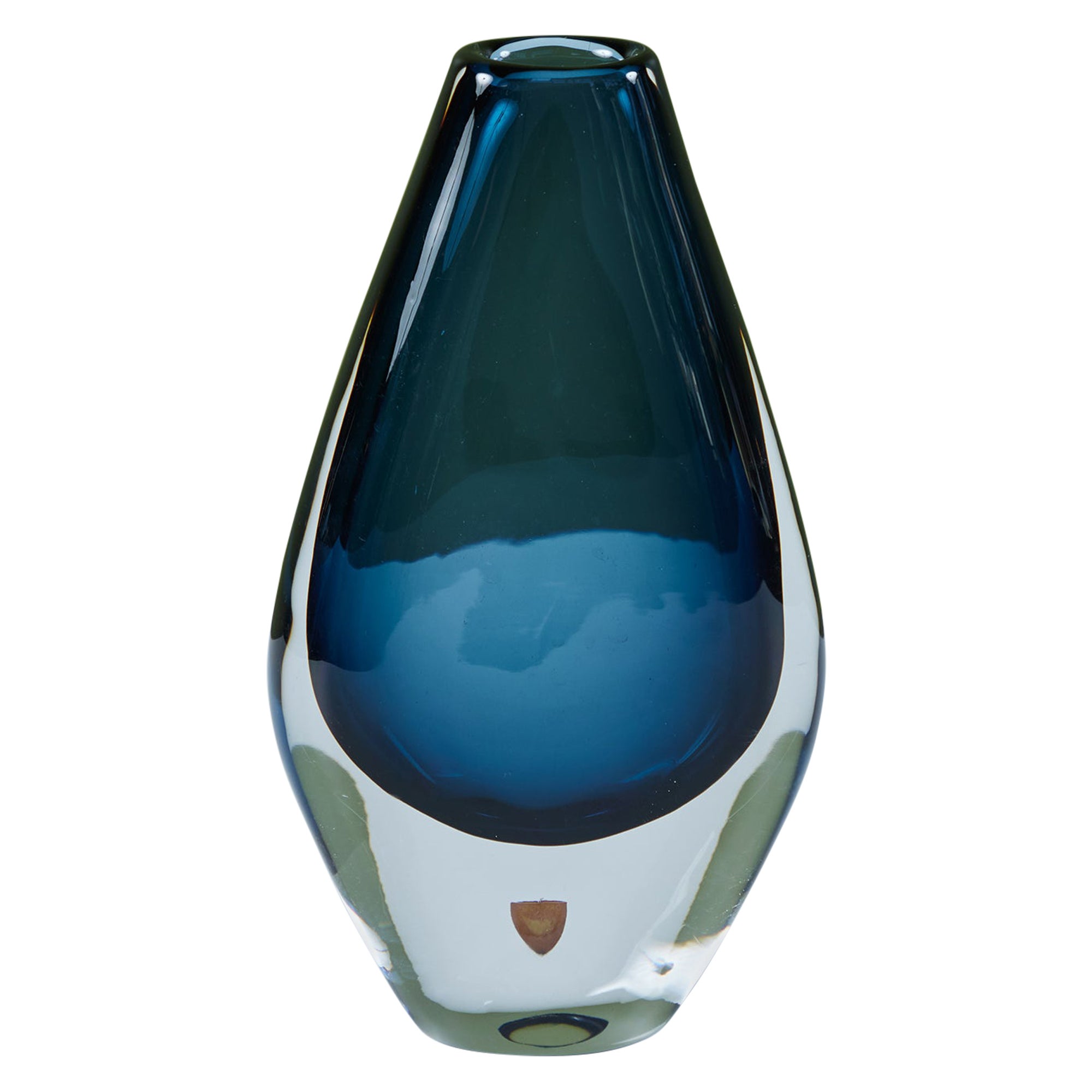 Vase en verre bleu de Nils Landberg pour Orrefors