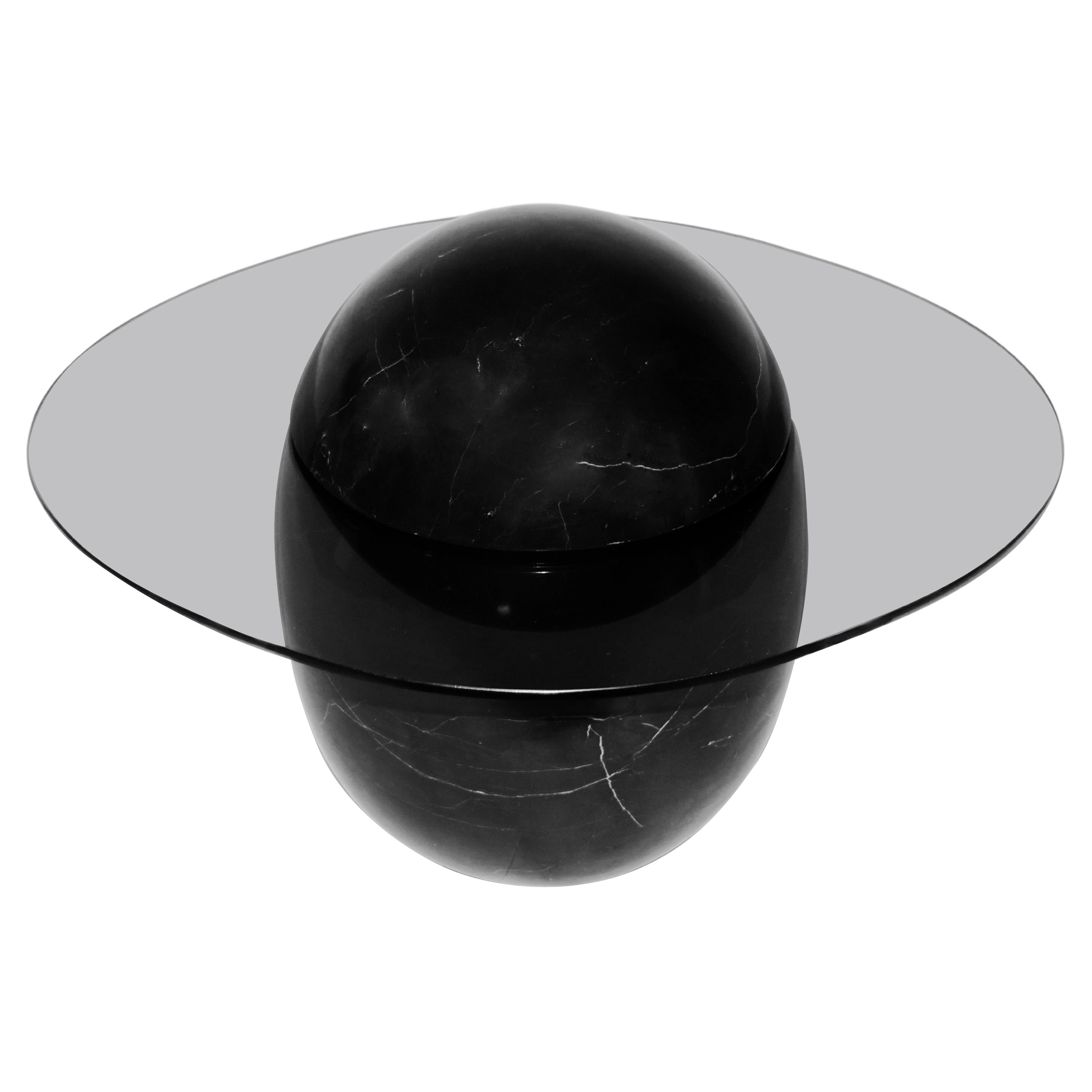 Mini table d'appoint sculpturale Uovo en vente