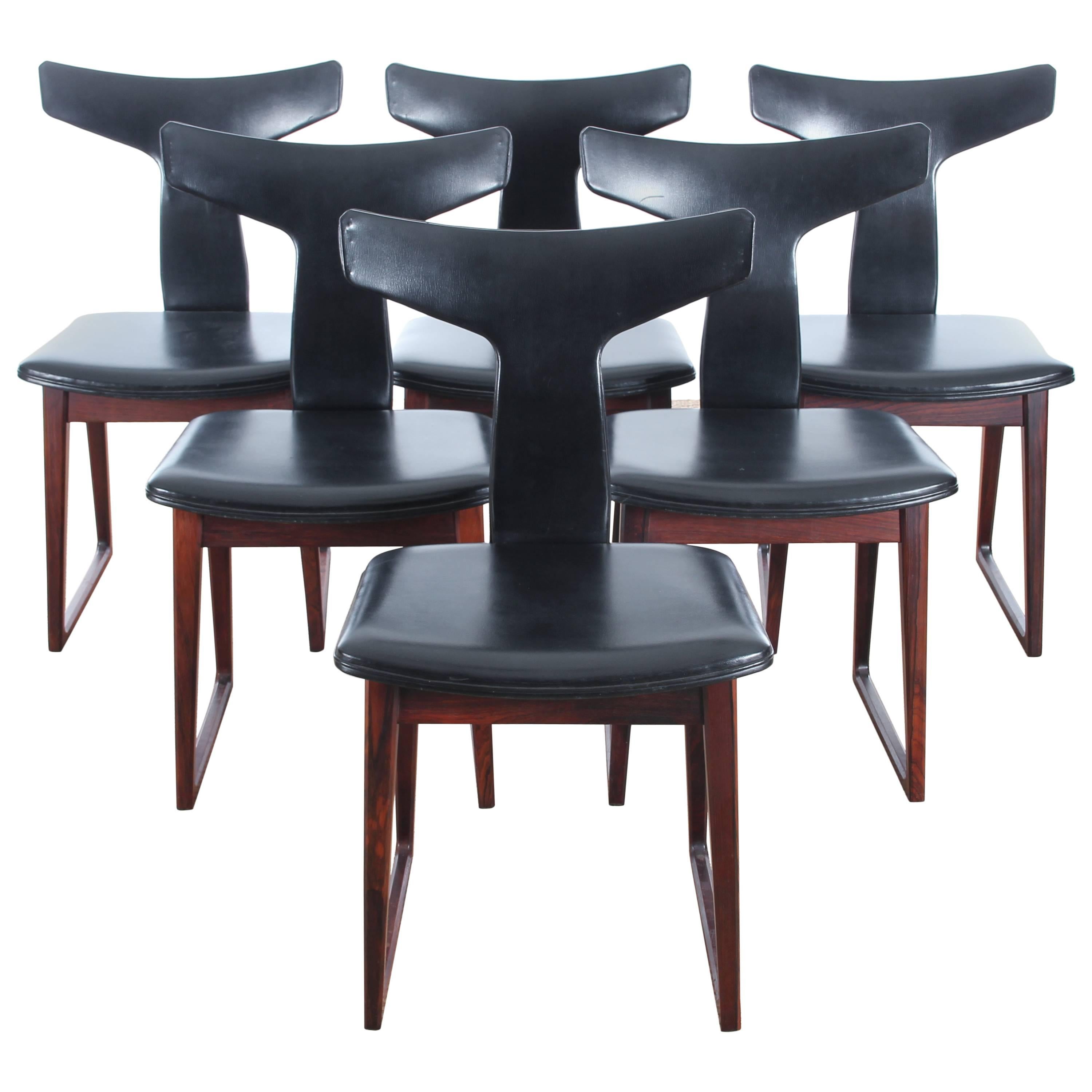 Set of Six Mid-Century Modern Dansih Chairs in Rio Rosewood by Arne Vodder