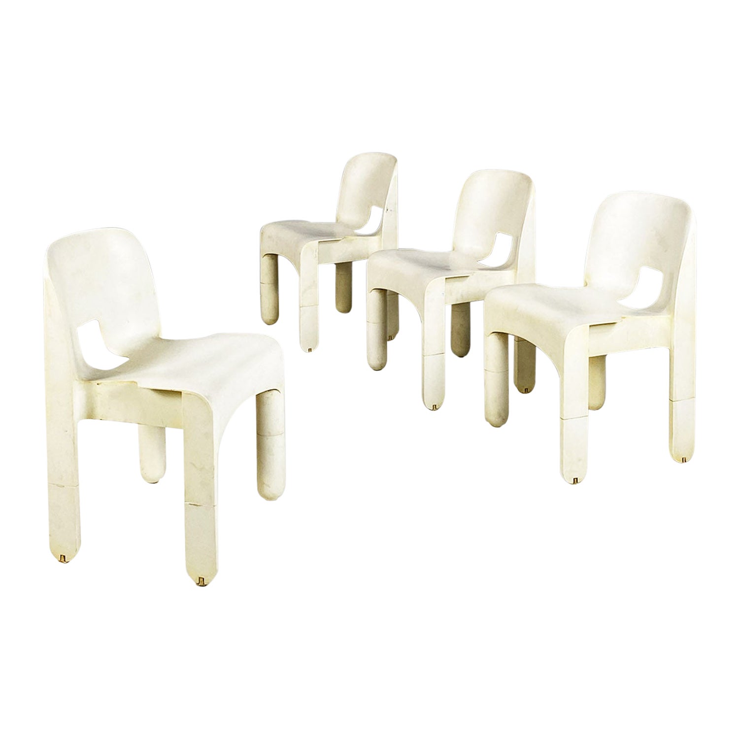 Italian modern white plastic 860 Universale Chairs, Joe Colombo, Kartell, 1970s For Sale