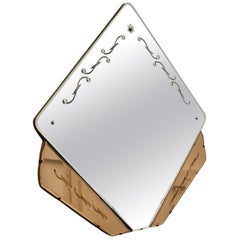 Großer französischer Art Deco Diamond Wall Mirror  Dies ist ein sehr ungewöhnliches Stück, das