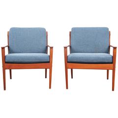 Danish Modern Pair of Lounge Chairs in Teak Model PJ56