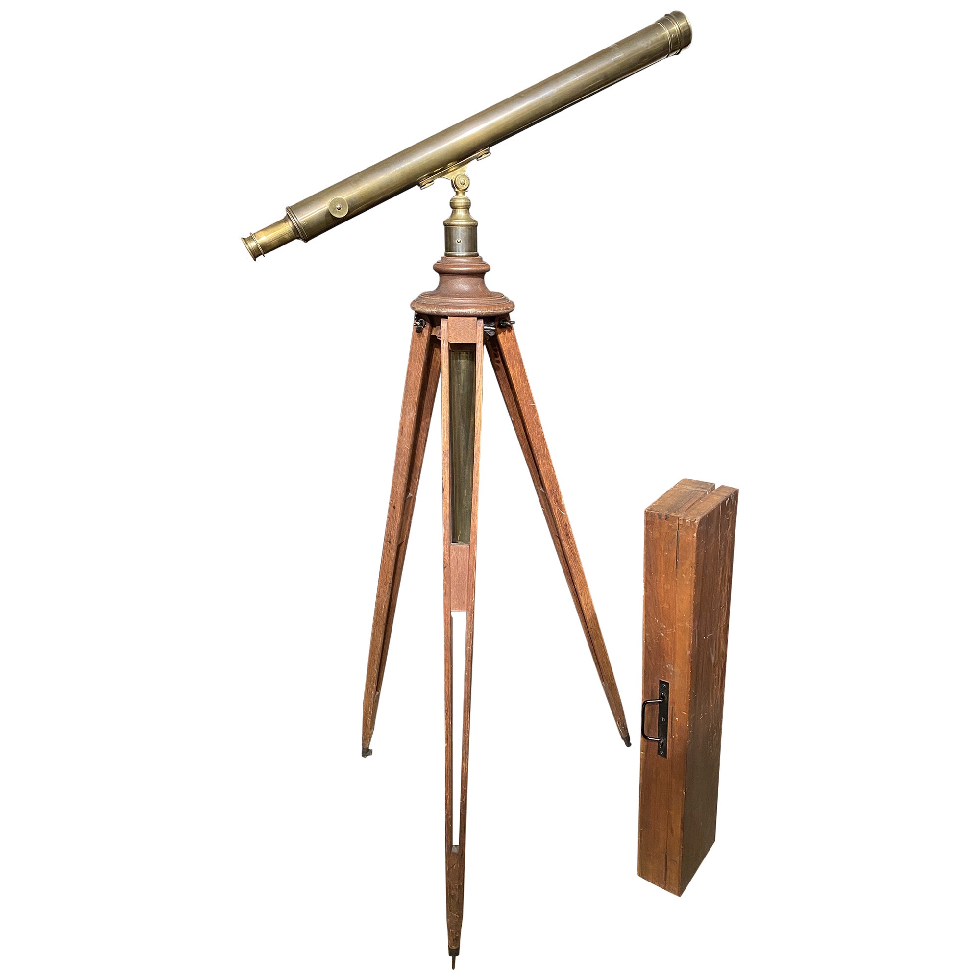 Telescope Andrew J. Lloyd Boston du 19ème siècle en laiton sur trépied en bois avec étui en vente