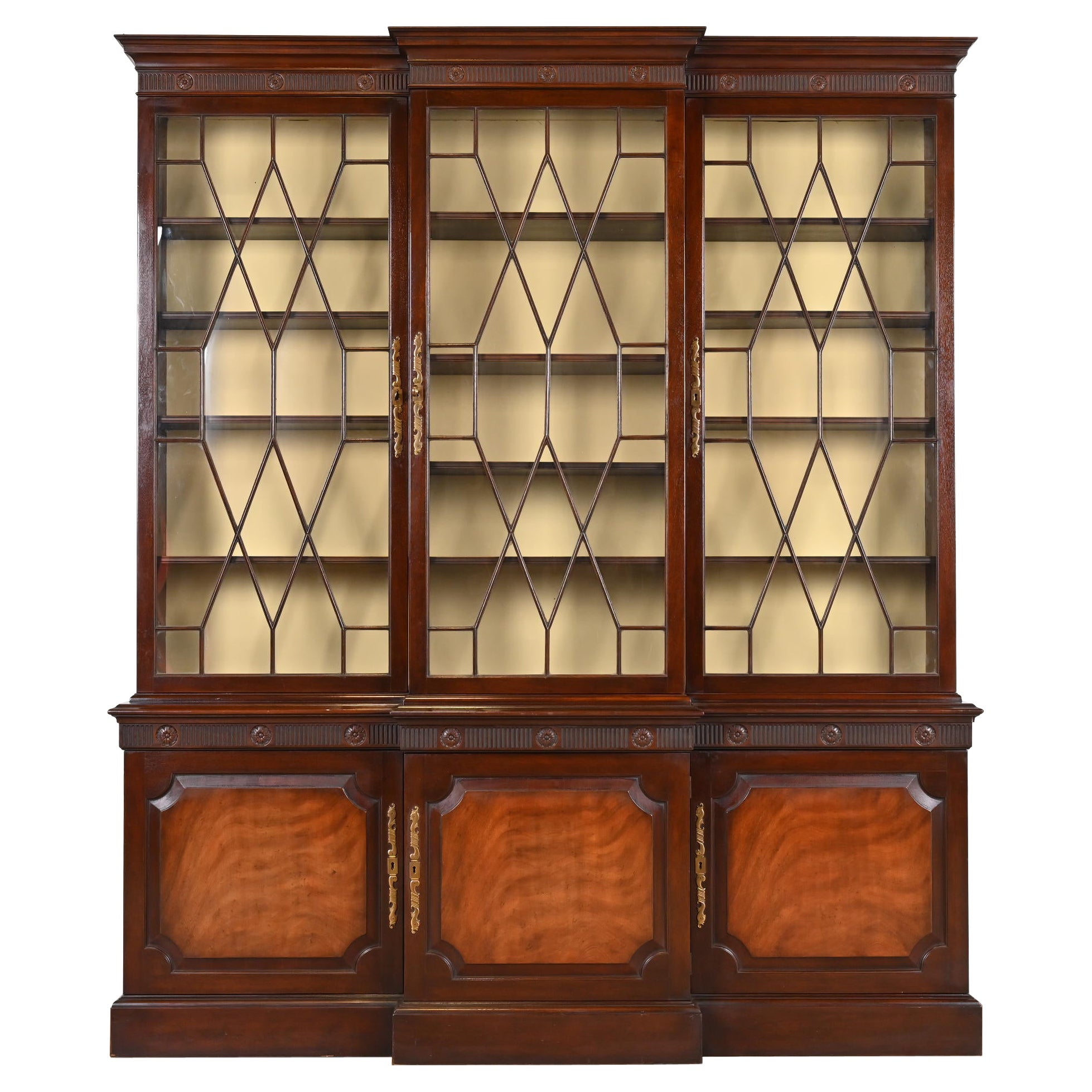 Baker Furniture Georgian Carved Mahogany Breakfront Bookcase Cabinet For Sale