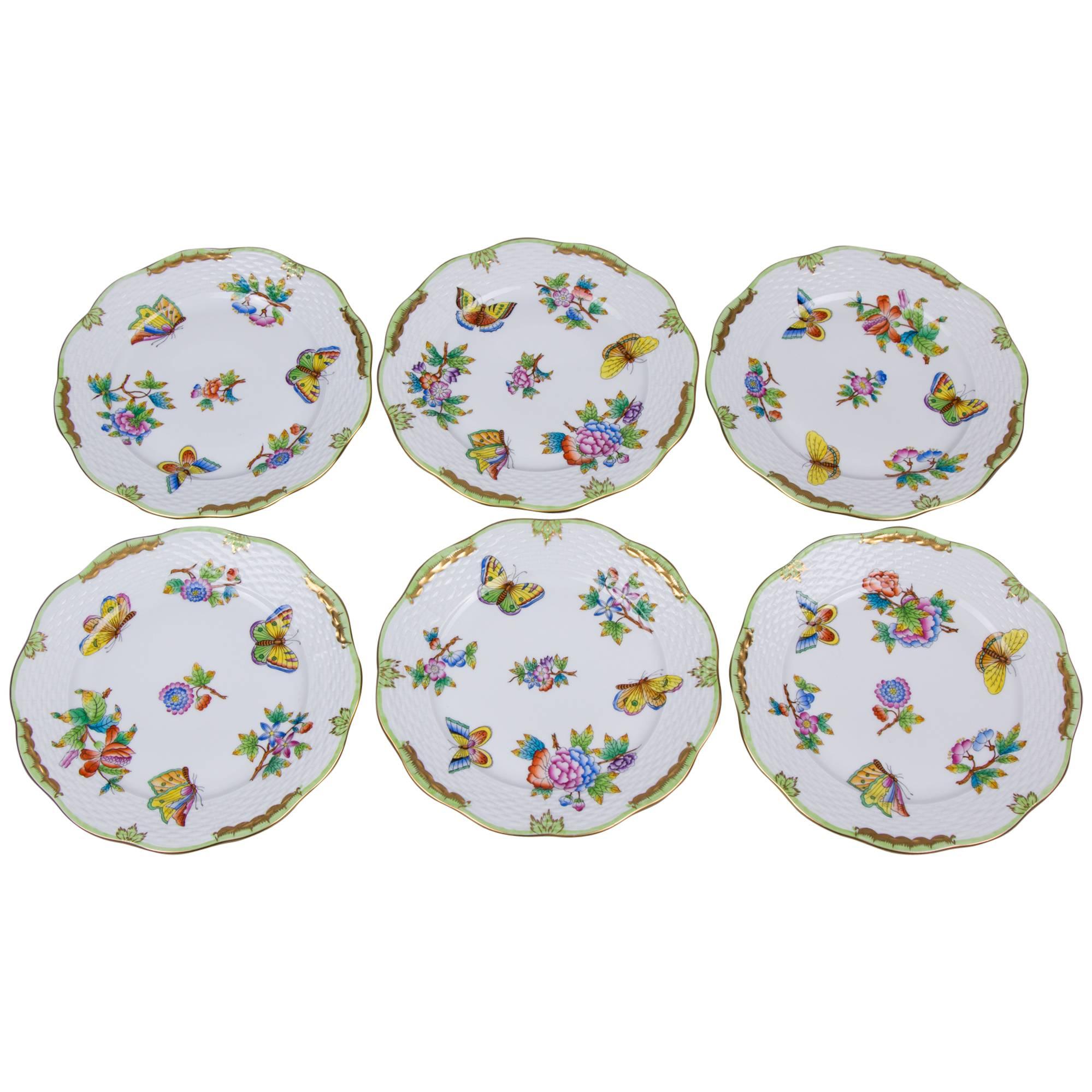 Set of Six Herend Queen Victoria Dessert Plates, 1976
