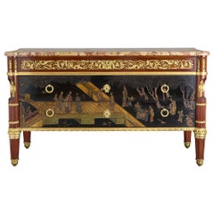 Ancienne commode en acajou et laque chinoise montée en bronze doré par Maison Forest