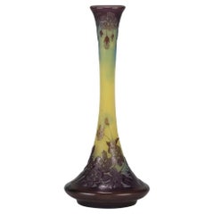 Cameo-Vase aus geätztem Glas „Anemones“ von Emile Galle, frühes 20. Jahrhundert