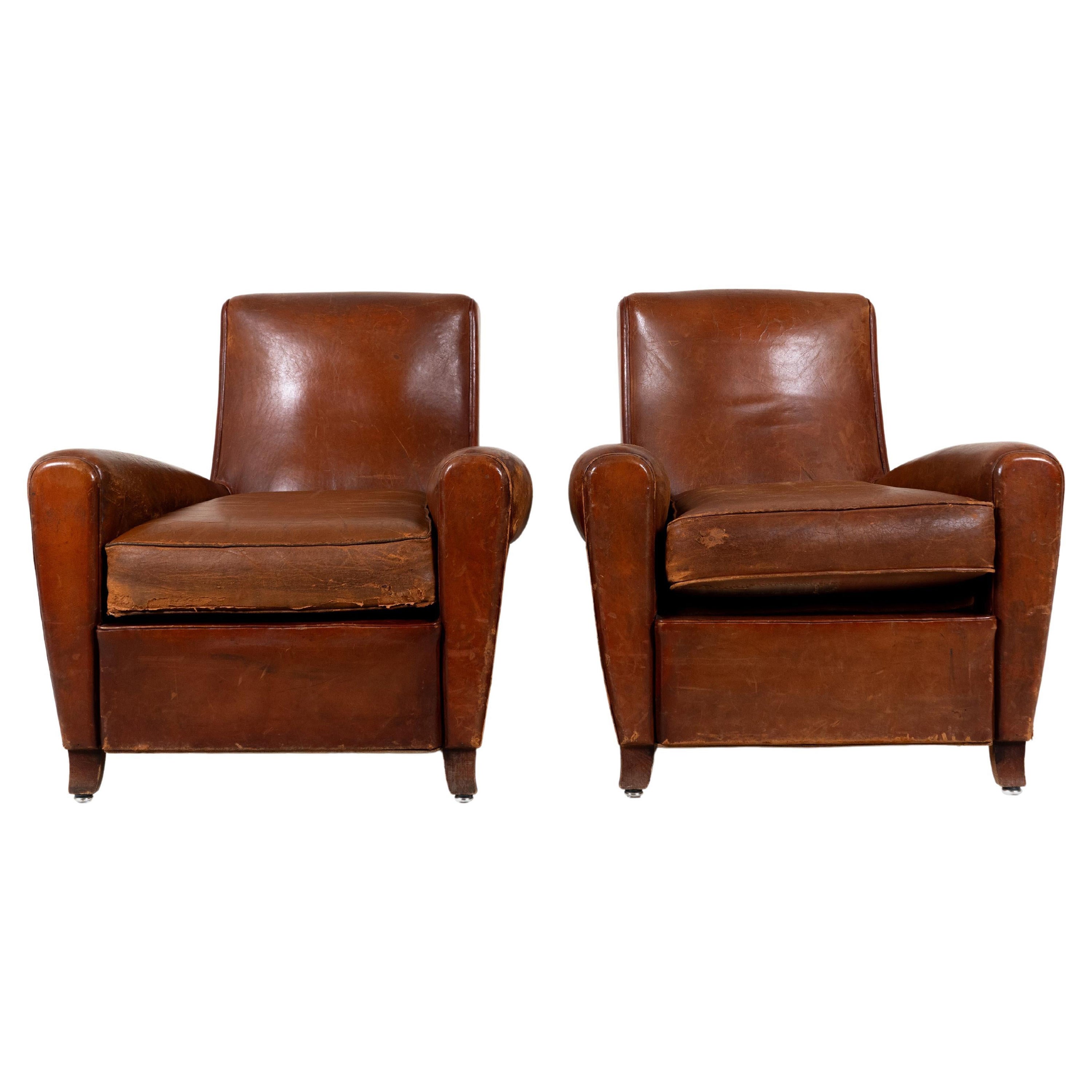 Paire de chaises françaises en cuir, vers 1950 en vente