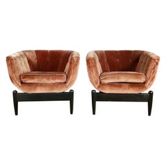 Paar Rosa Samt Muschelschale Lounge Stühle Mid Century Vintage Retro MCM