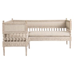 XVIIIe siècle Banquette d'angle suédoise peinte d'époque gustavienne