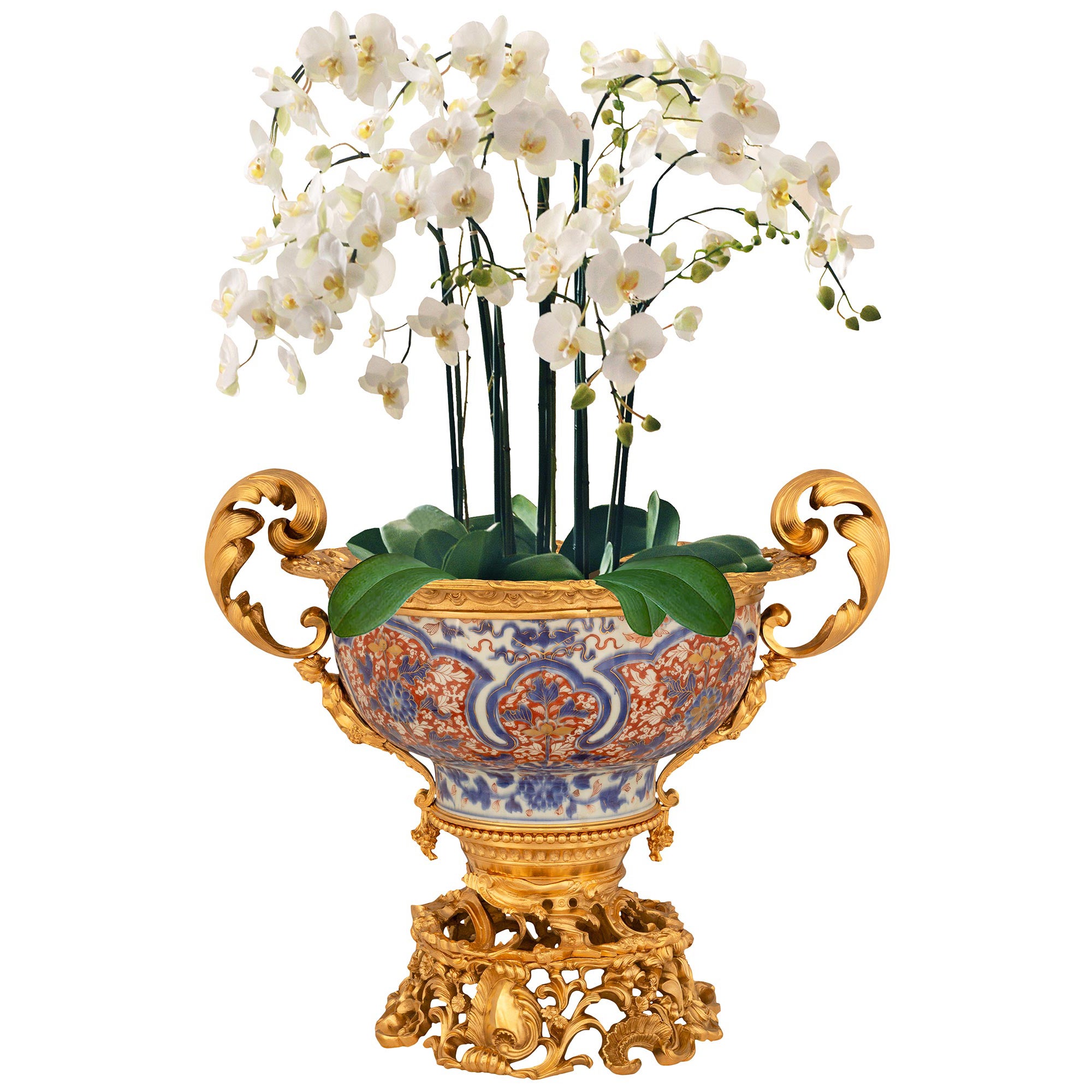 Japanese 19th Century Imari Porcelain And French Louis XV St. Ormolu Centerpiece For Sale