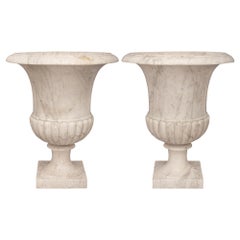 Antique Pair Of Italian 18th Century Neo-Classical St. Marble 'Vases De Medici' Planters