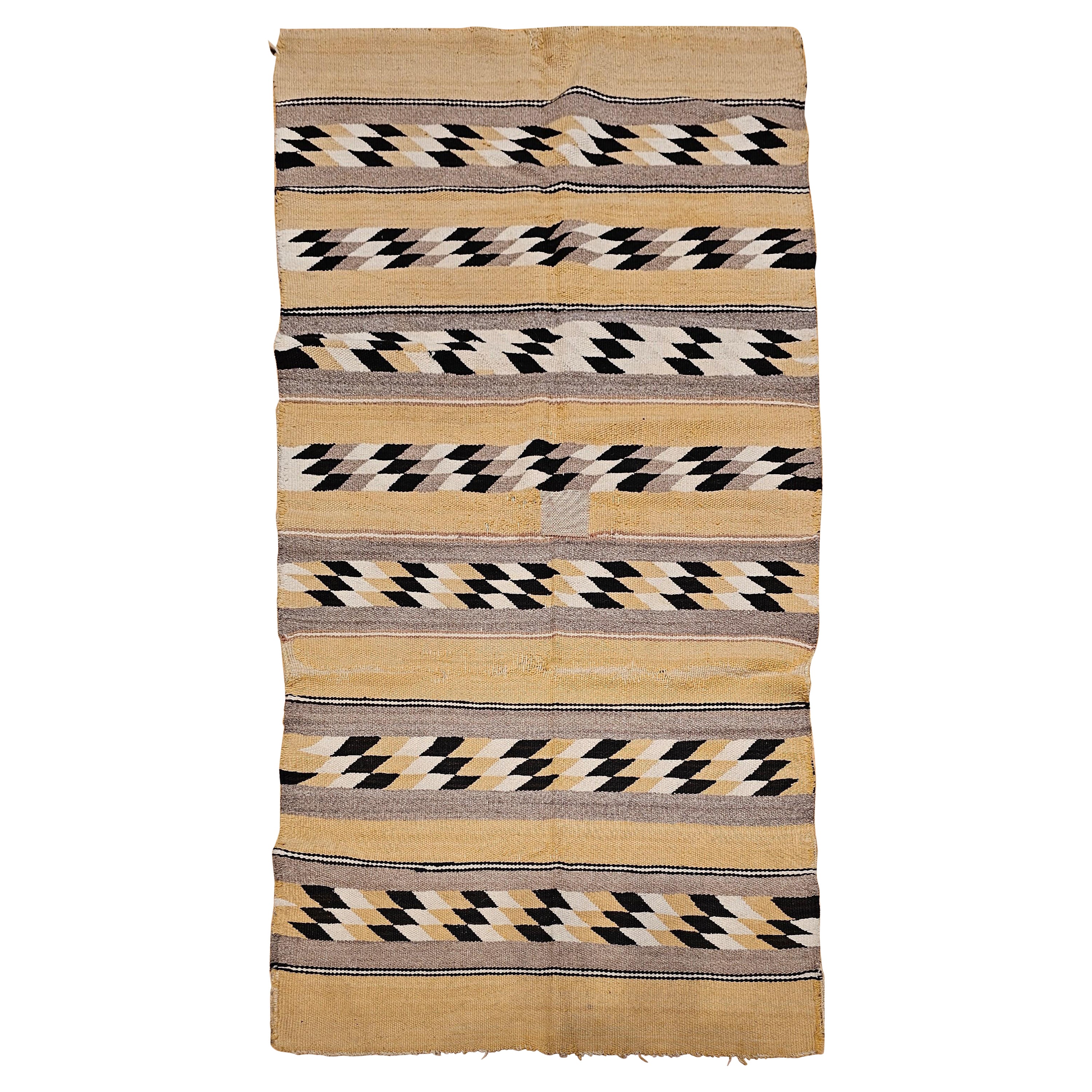 Tapis Navajo américain d'époque à motif Chinle en Cornmeal, noir, ivoire, gris