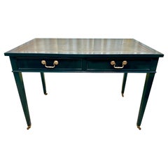 Bureau vintage de style Louis XVI laqué vert jaguar