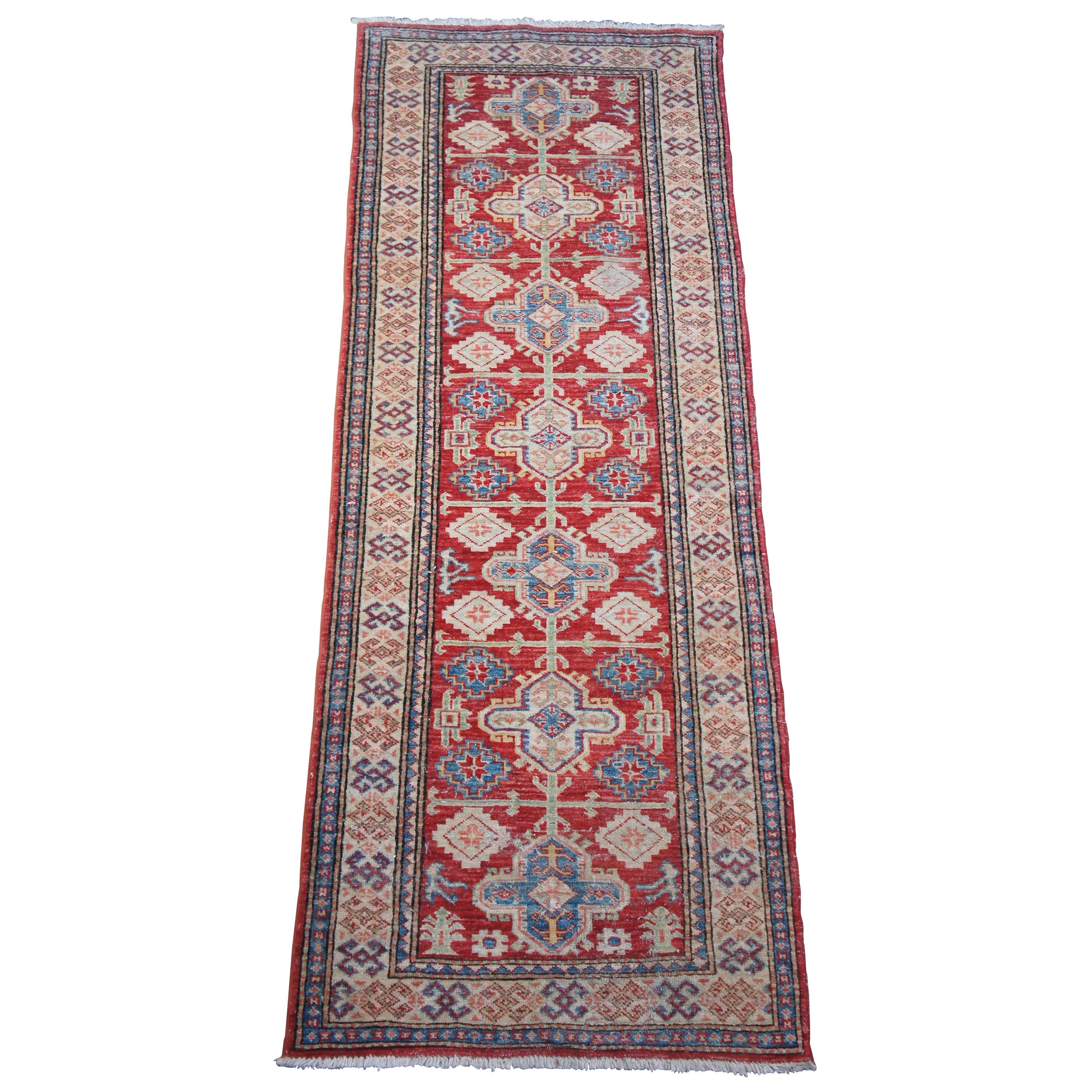 Pakistanischer geometrischer Kazak-Teppich aus 100 % Wolle in Rot, 2,5' x 7', Pakistan, Vintage