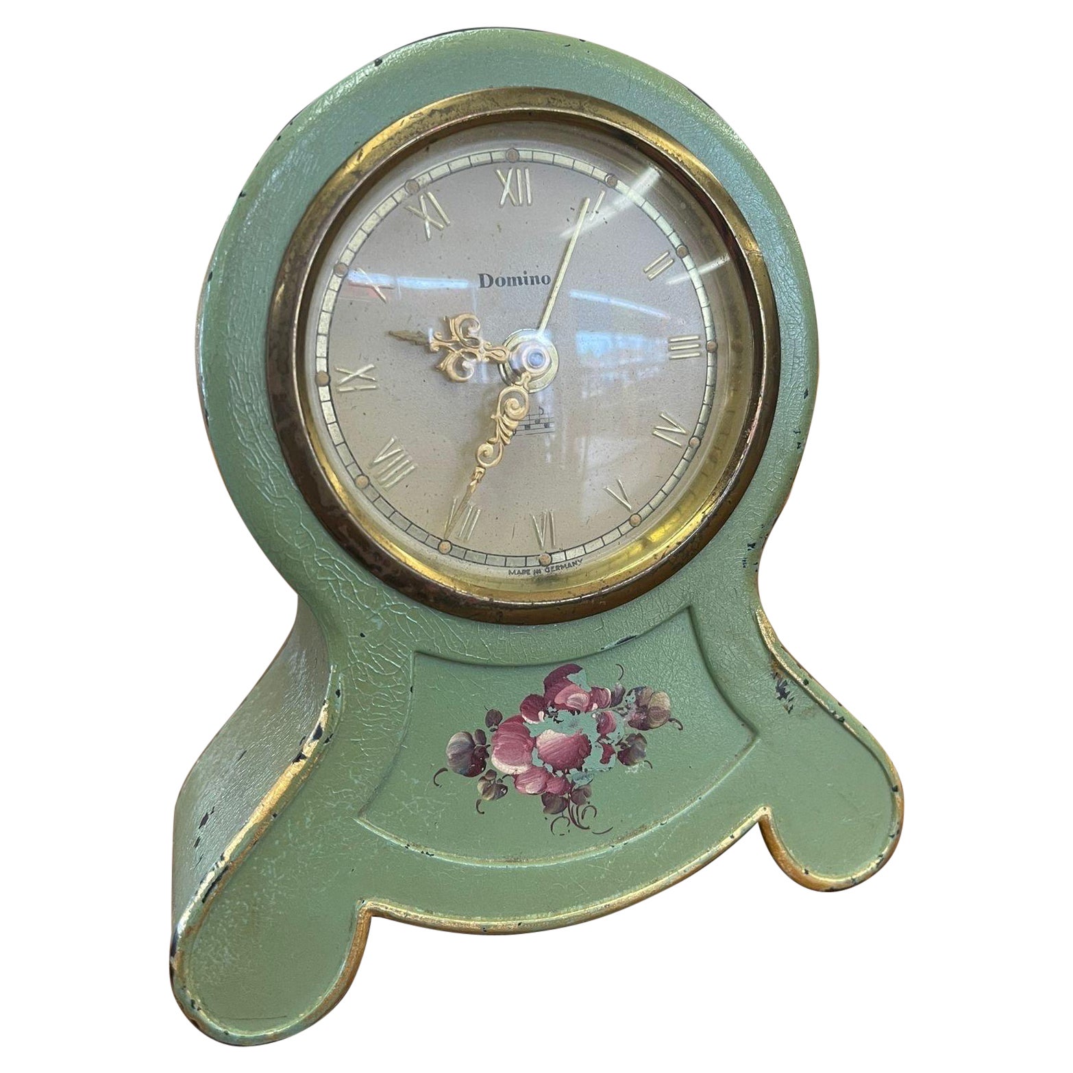 Horloge décorative allemande miniature vintage de Domino avec boîte à musique. en vente