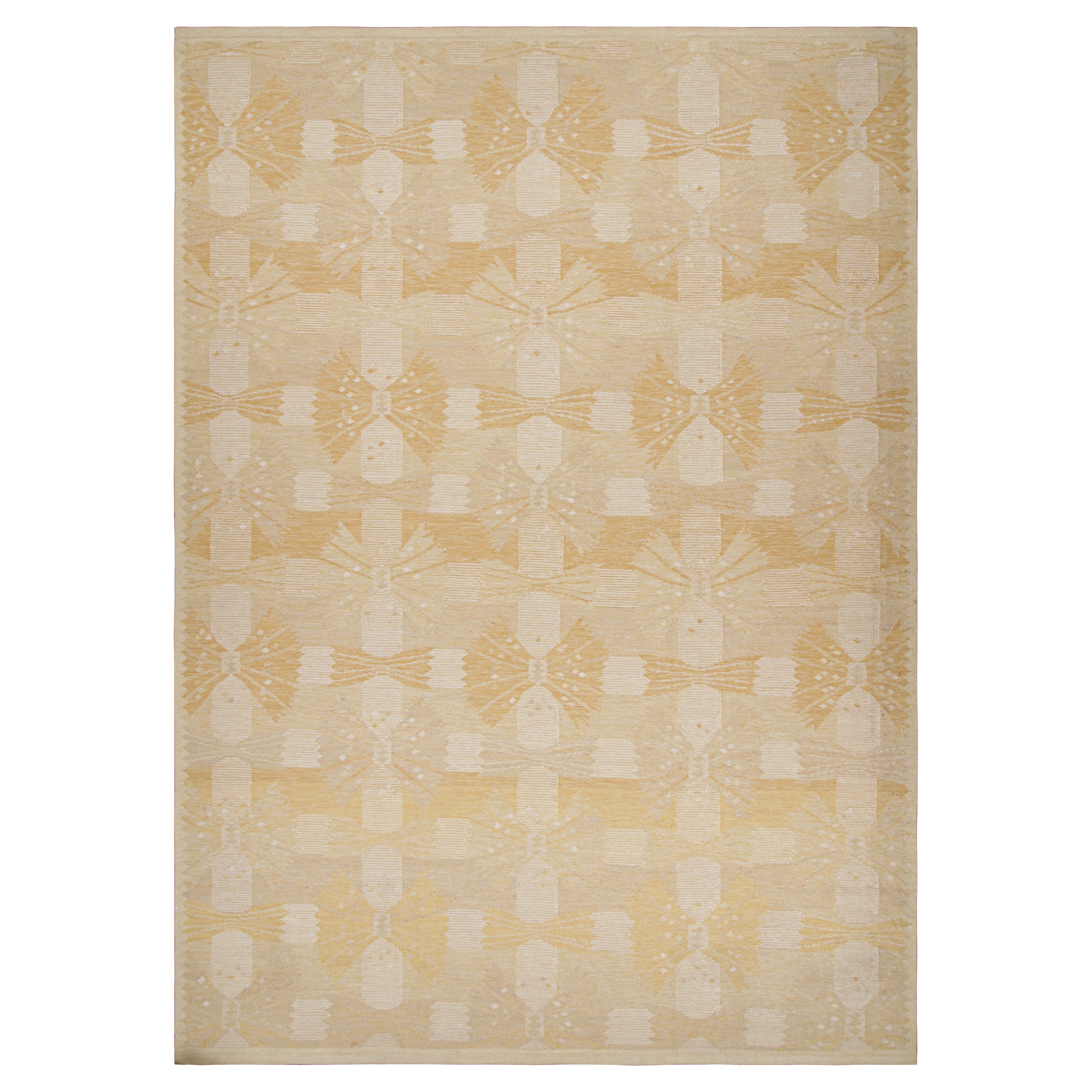 Rug & Kilim's Teppich im skandinavischen Stil mit geometrischen Mustern in Gold und Beige 