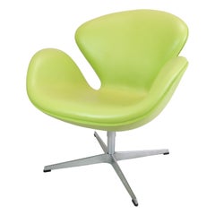 Used Swan Chair Model 3320 Designed By Arne Jacobsen Made By Fritz Hansen From 2007
