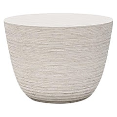Circular Tall by Piegatto, ein skulpturaler Beistelltisch
