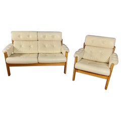 Vintage Ekornes Amigo Matching Stressless Two Seater Sofa & Armchair In Cream Leather