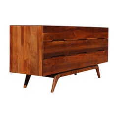 Commode à neuf tiroirs en noyer massif sculpté, Mid Century Modern, États-Unis, années 1960 