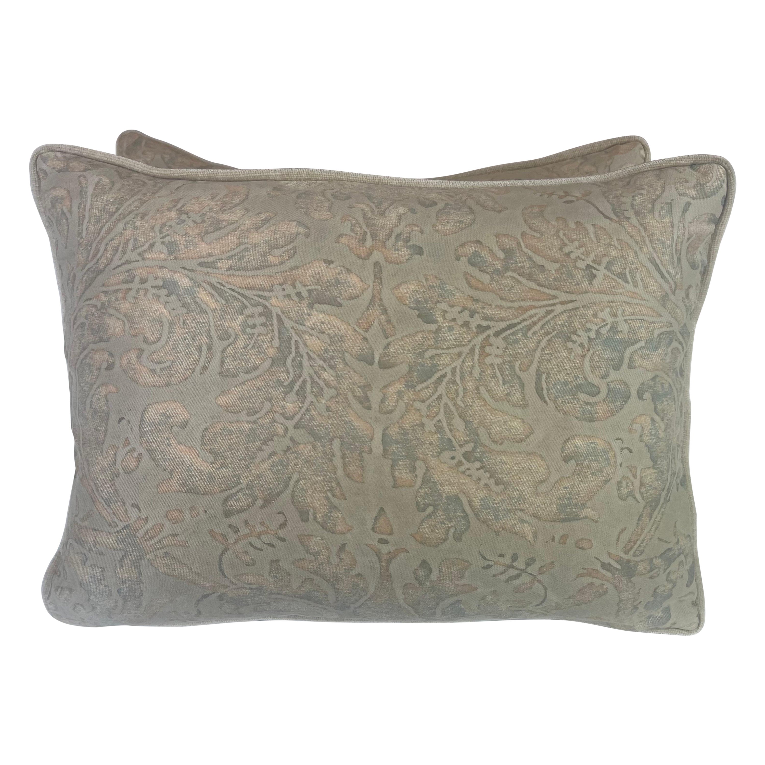 Pair of Lucrenzia Patterned Fortuny Pillows For Sale