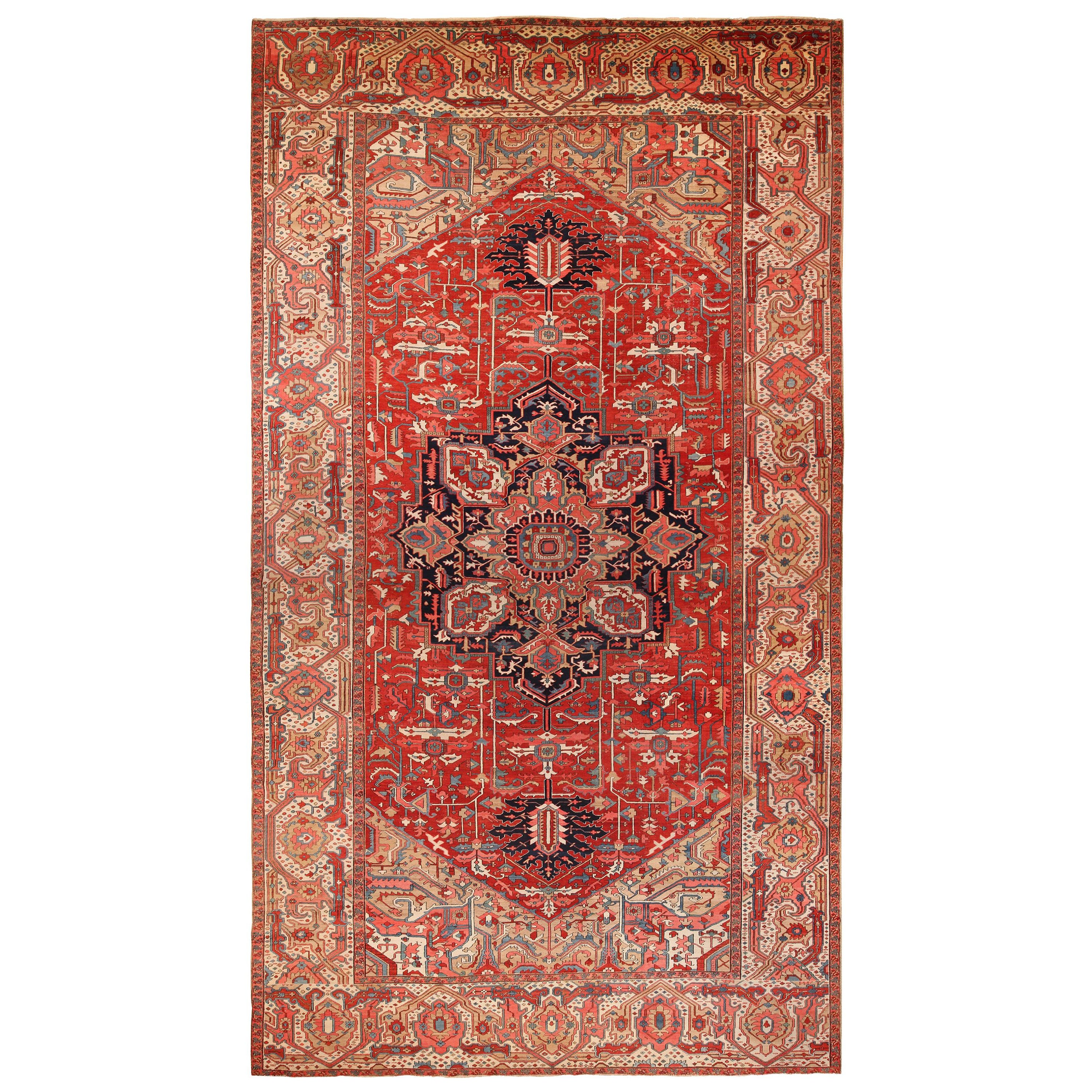 Tapis persan ancien Heriz Serapi surdimensionné rouge 15'4" x 26'8" en vente