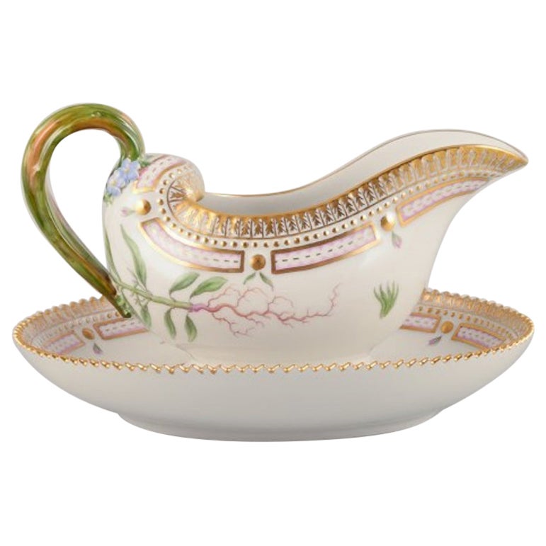 Royal Copenhagen Flora Danica sauce boat on a pedestal with a leaf-shaped handle For Sale