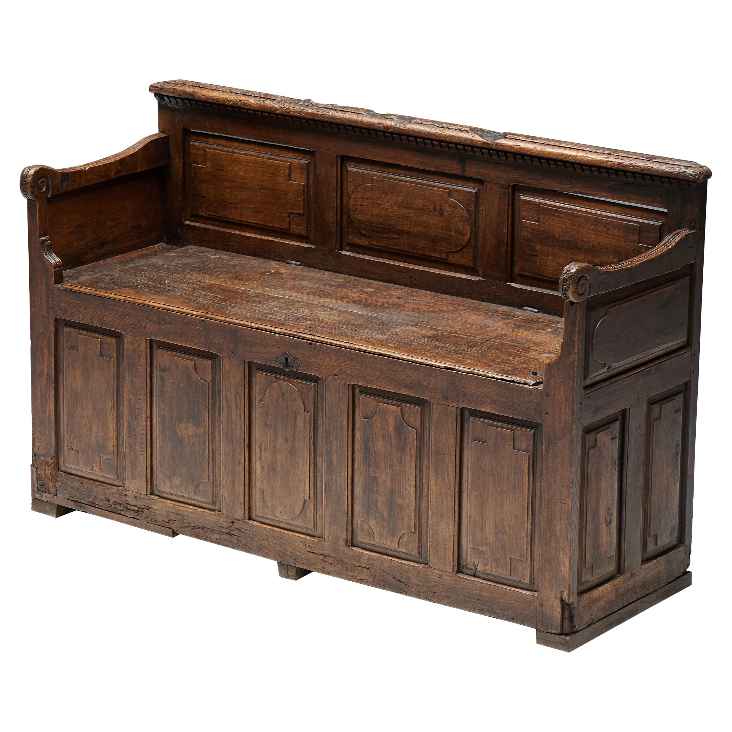Art Populaire Chest Bench, France, 17th Century For Sale