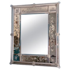 Grand miroir en verre de Murano datant du milieu du siècle dernier